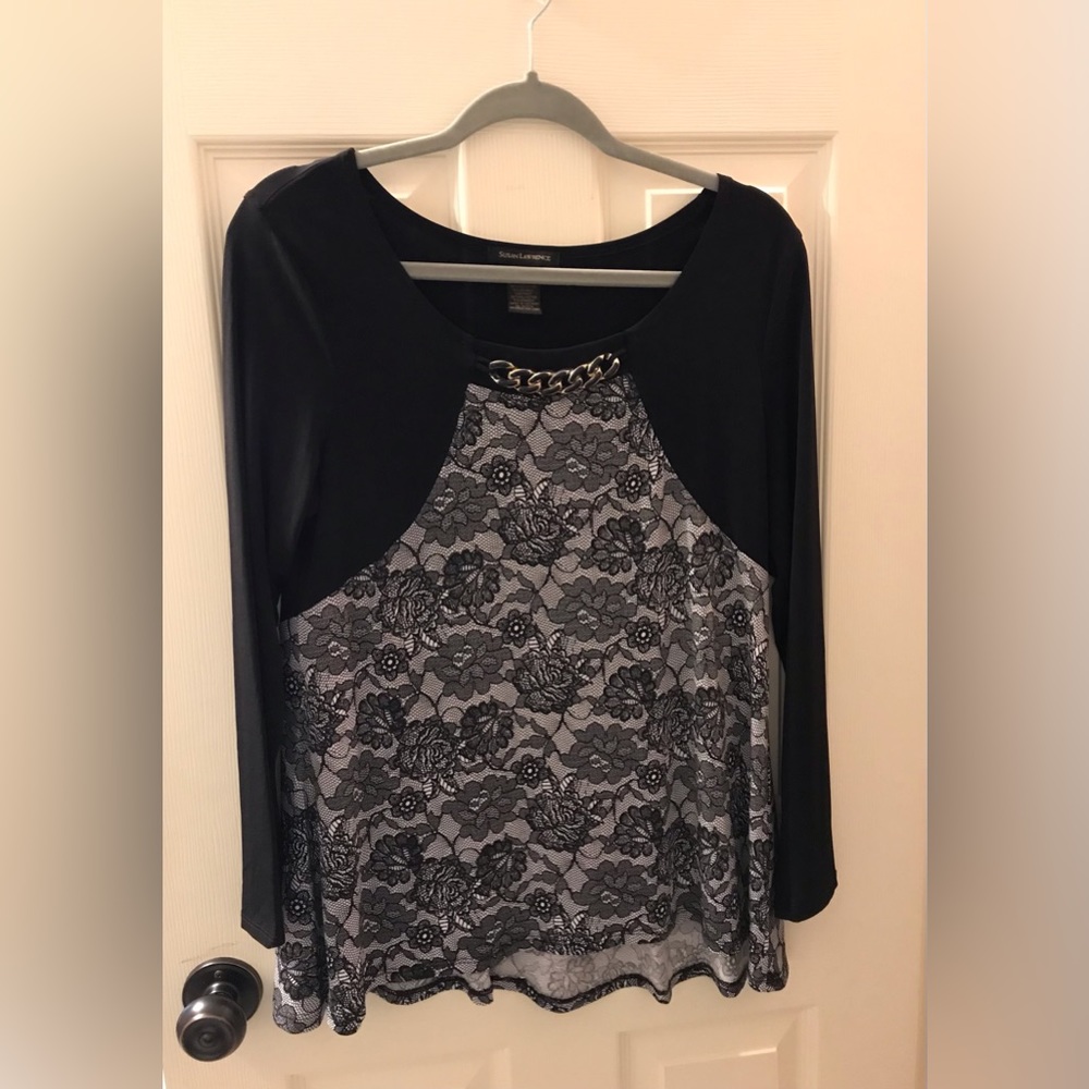 NWOT Susan Lawrence dressy top